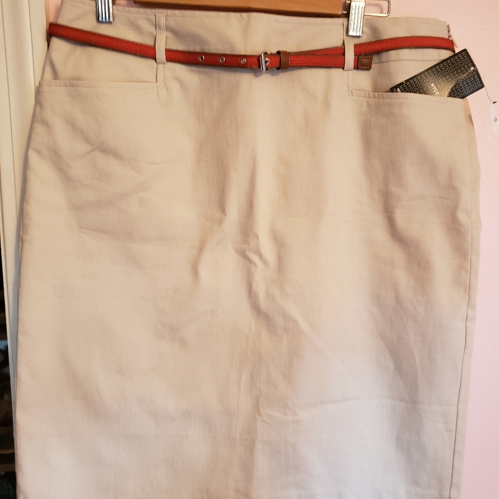 NWT NYCC TAN PENCIL SKIRT